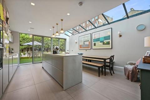 Wolverton Gardens, London W6