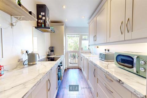 undefined, Sedley Rise, Loughton IG10