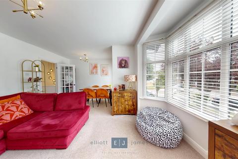 undefined, Sedley Rise, Loughton IG10