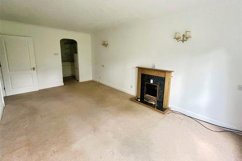 1 bedroom flat for sale, Grove Avenue, Wilmslow, Cheshire, SK9