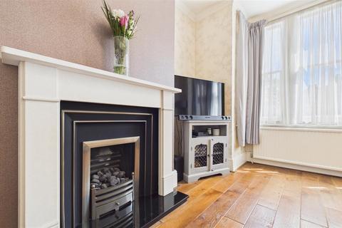 4 bedroom end of terrace house for sale, Ladbroke Road