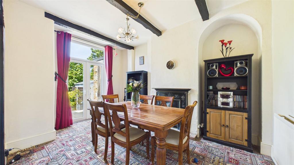Dining room, fireplace