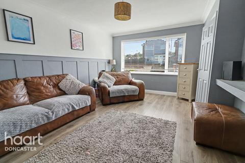 3 bedroom semi-detached house for sale, Melford Drive, Doncaster