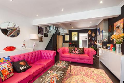 2 bedroom terraced house for sale, Red Lion Lane, London, SE18