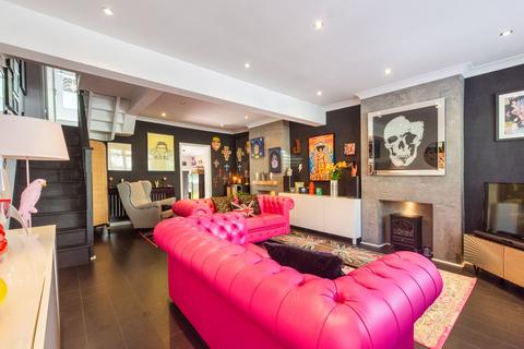 2 bedroom terraced house for sale, Red Lion Lane, London, SE18