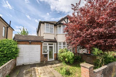 Carr Road, Northolt