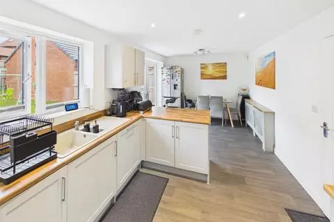 4 bedroom detached house to rent – pohled 4
