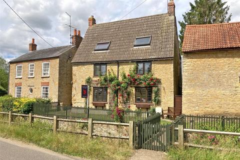 4 bedroom detached house for sale, Chase Park Road, Yardley Hastings, Northamptonshire, NN7