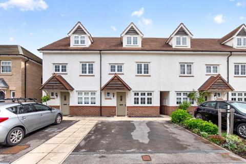 4 bedroom terraced house for sale, Farro Drive, York