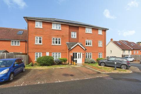 2 bedroom flat for sale, Dame Kelly Holmes Way, Tonbridge, Kent, TN9
