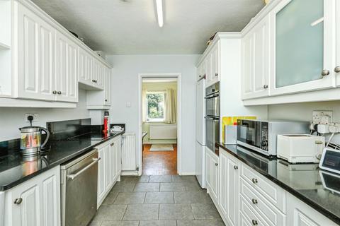 4 bedroom detached bungalow for sale, Darfield Close, Rossington, DONCASTER