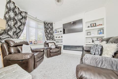 3 bedroom semi-detached house for sale, Anita Close East, Ipswich
