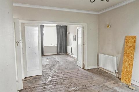 3 bedroom semi-detached house for sale, Glendale Gardens, WEMBLEY