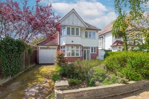 Mowbray Road, Edgware, HA8