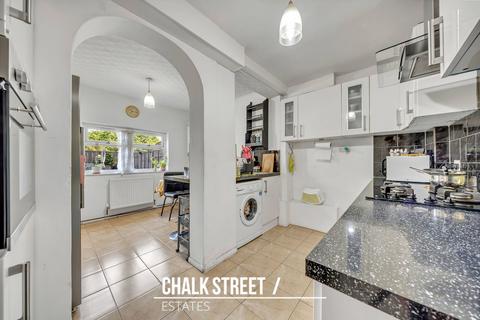 3 bedroom terraced house for sale, Nuneaton Road, Dagenham, RM9