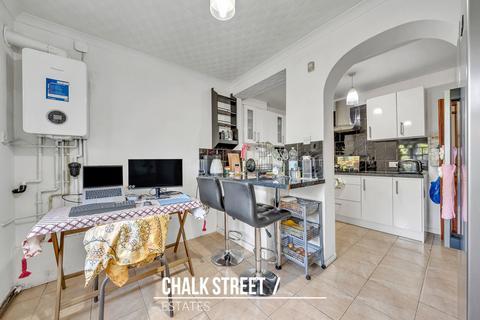 3 bedroom terraced house for sale, Nuneaton Road, Dagenham, RM9