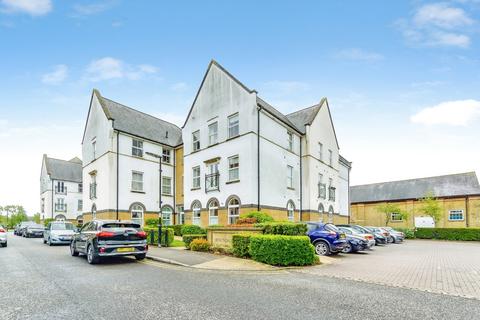 2 bedroom flat for sale, Coldstream Road, Caterham, Surrey, CR3