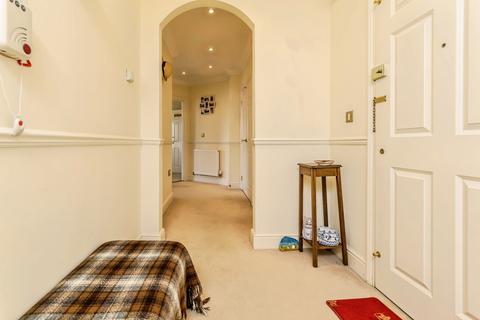 2 bedroom flat for sale, Coldstream Road, Caterham, Surrey, CR3
