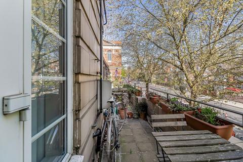 1 bedroom flat for sale, Haverstock Hill, London NW3