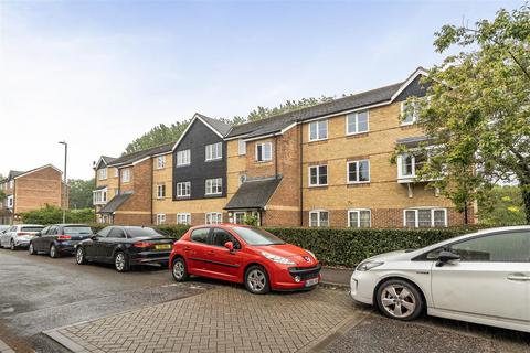 1 bedroom apartment for sale, Donald Woods Gardens, Surbiton