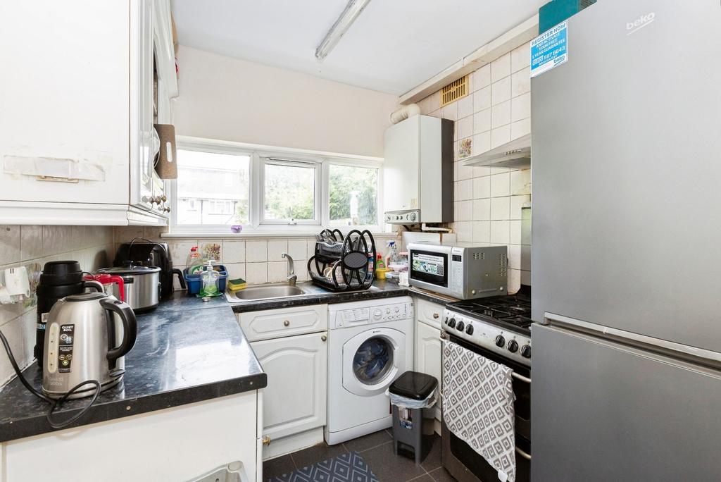 Apartment in London, London Borough of Redbridge - More