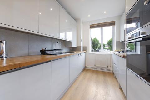 undefined, Finchley Road, London, NW11