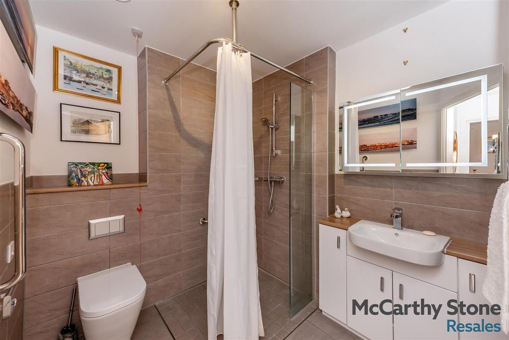 8692281-interior03.jpg
