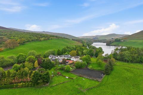 undefined, Nether Auchlinsky Cottage, Dollar, FK14