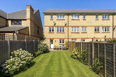 Monk Terrace, Vancouver Road, London