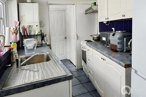 2 bedroom terraced house to rent, Empress Road, Kent DA12