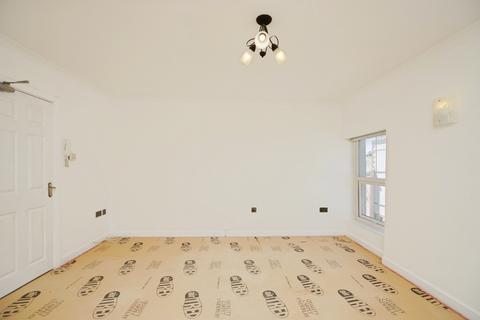 1 bedroom flat for sale, Church Street, Caernarfon, Gwynedd, LL55