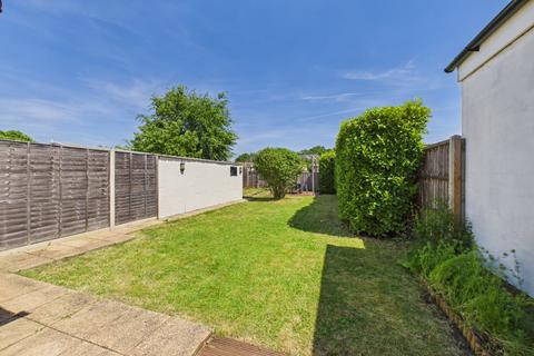 2 bedroom bungalow for sale, Clouston Road, Farnborough, Hampshire, GU14