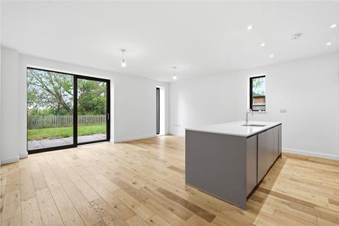 4 bedroom semi-detached house for sale, Hastingwood Park, Harlow, Essex, CM17