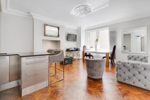 2 bedroom apartment to rent, Bedford Avenue London WC1B