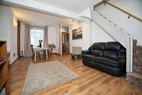 2 bedroom house for sale, Howard Street, Cardiff, CF24