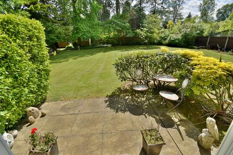 2 bedroom apartment for sale, Beaufoys Avenue, Ferndown, BH22