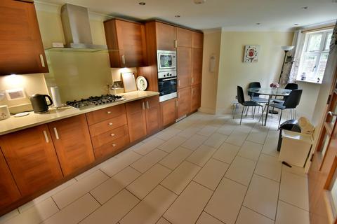 2 bedroom apartment for sale, Beaufoys Avenue, Ferndown, BH22