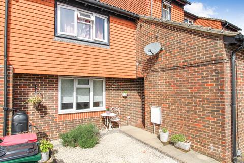 1 bedroom ground floor maisonette for sale, Letchworth Court, Bewbush, Crawley, West Sussex. RH11 6EL