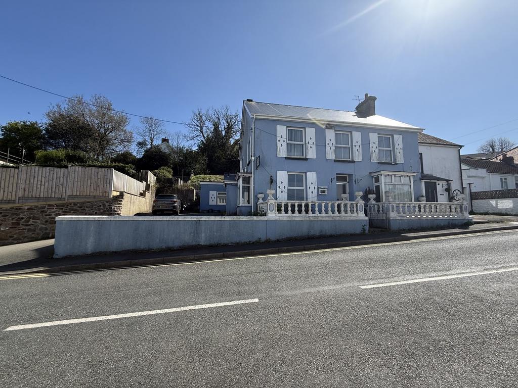 7 bedroom semi-detached house for sale