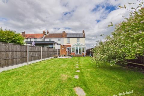 3 bedroom semi-detached house for sale, Mandeville Road, Aylesbury