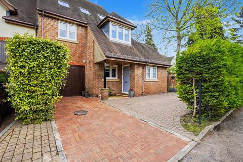 5 bedroom end of terrace house for sale, Park Street, Baldock, SG7