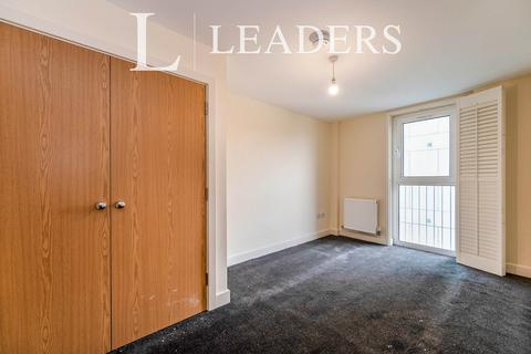 2 bedroom flat to rent, Vista, Fratton Way, PO4