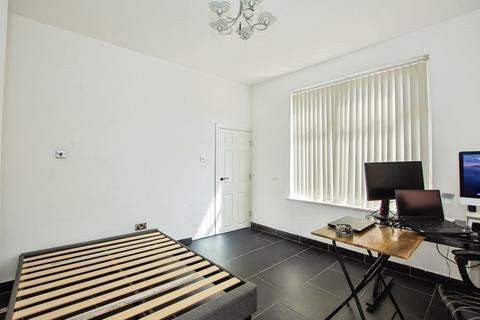 4 bedroom end of terrace house for sale, Portland Road, Birmingham B17