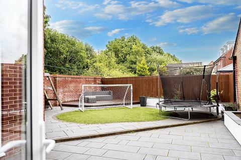 5 bedroom detached house for sale, Doughton Green, Widnes WA8