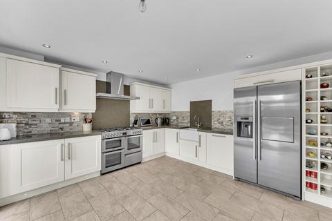 5 bedroom detached house for sale, Doughton Green, Widnes WA8