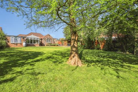 3 bedroom detached bungalow for sale, Woodpecker Drive, Hailsham