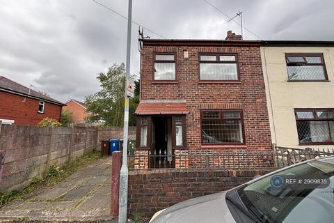 3 bedroom semi-detached house to rent, West Street, Ince, Wigan, WN2