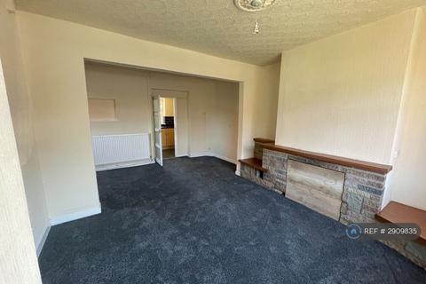 3 bedroom semi-detached house to rent, West Street, Ince, Wigan, WN2