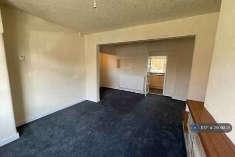 3 bedroom semi-detached house to rent, West Street, Ince, Wigan, WN2