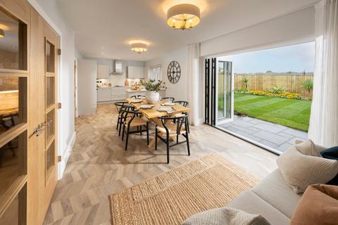 4 bedroom detached house for sale, Brockhills Lane, New Milton